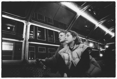 351537 Afbeelding van het (weinige) publiek in een rondvaartboot van Lovers (de Lovers Blues Express) in de ...